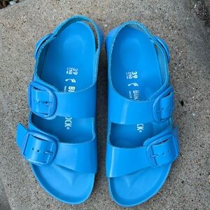 Birkenstock Women's Size 39 Sandals Milano Big Buckle Patent Sky Blue